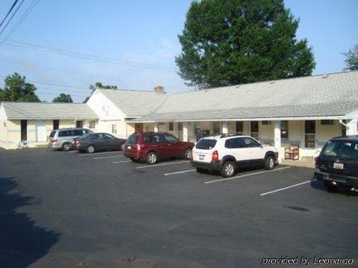 Budget Host Inn New Berlinville Exterior photo